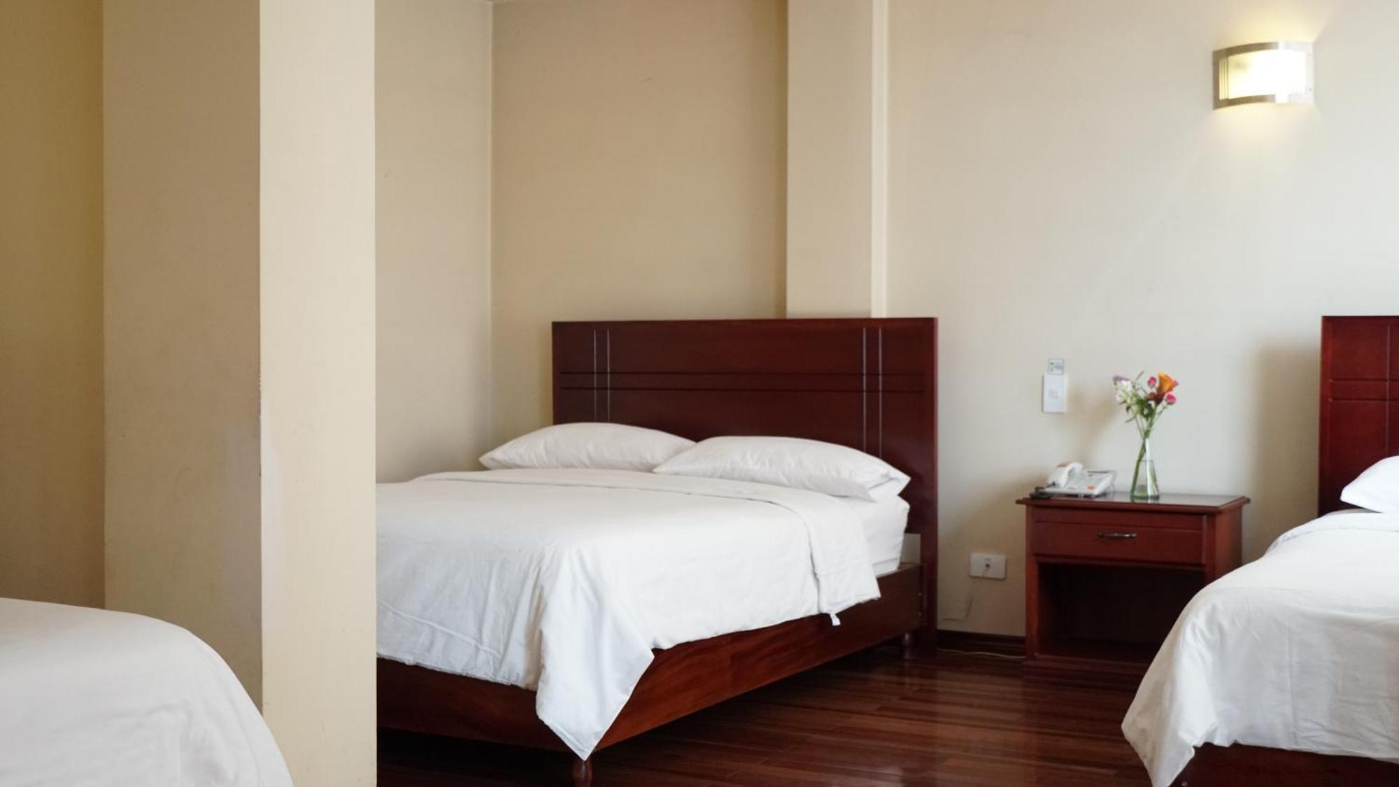 Hotel Lottus Quito Bagian luar foto