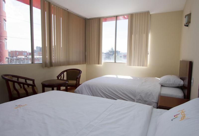 Hotel Lottus Quito Bagian luar foto